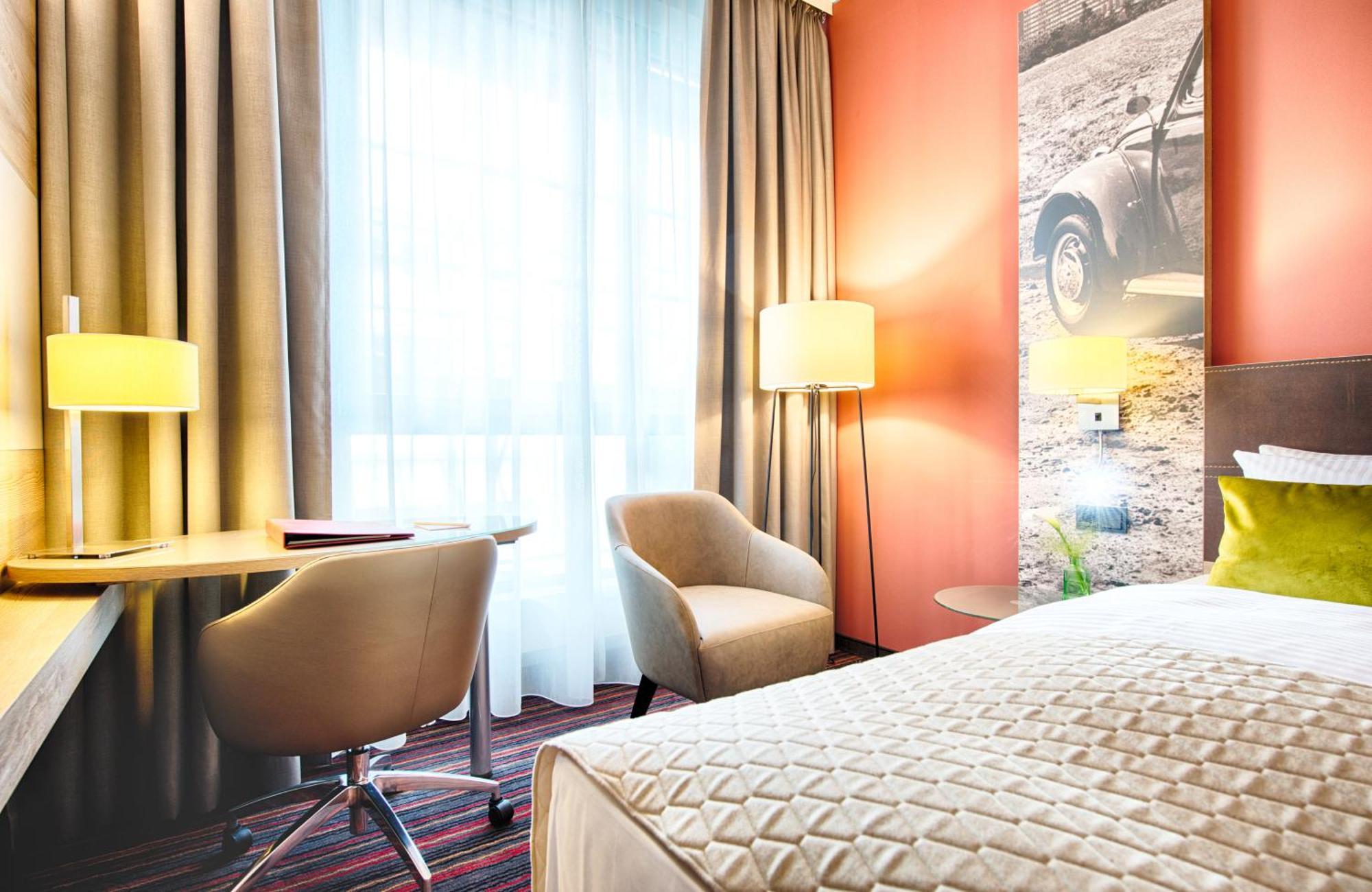ลีโอนาร์โด โฮเต็ล วูฟส์เบิร์ก ซิตี้ เซ็นเตอร์ Hotel วอล์ฟสบวร์ก ภายนอก รูปภาพ